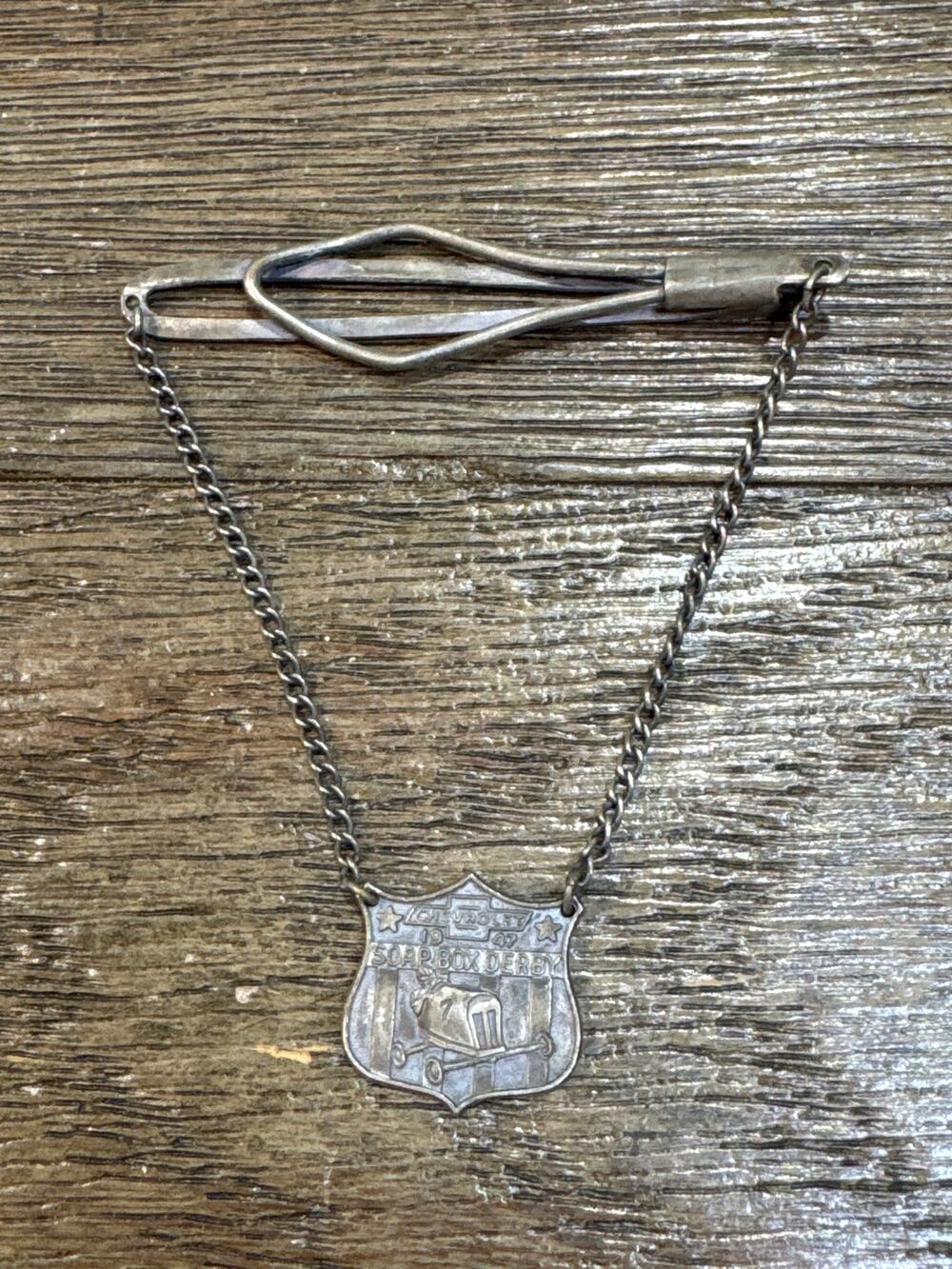 True Vintage x 1947 x Chevrolet All-American Soap Box Derby Tie Chain Clasp RARE